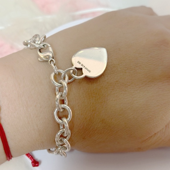 Tiffany & Co Heart Tag Charm Bracelet in Sterling Silver Blank Engravable Heart - Picture 7 of 7